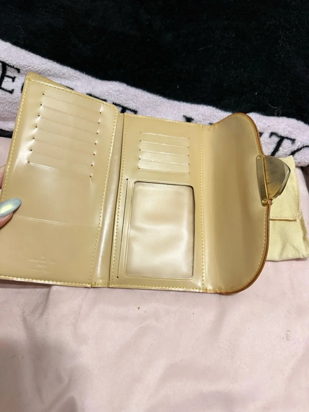 Louis Vuitton Eugenie White Multicolor Monogram Canvas Wallet with Tan Trim - Picture 5 of 11